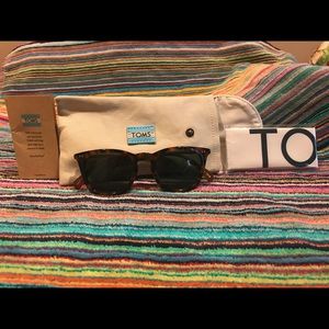 TOMS amber tortoise sunglasses NWT